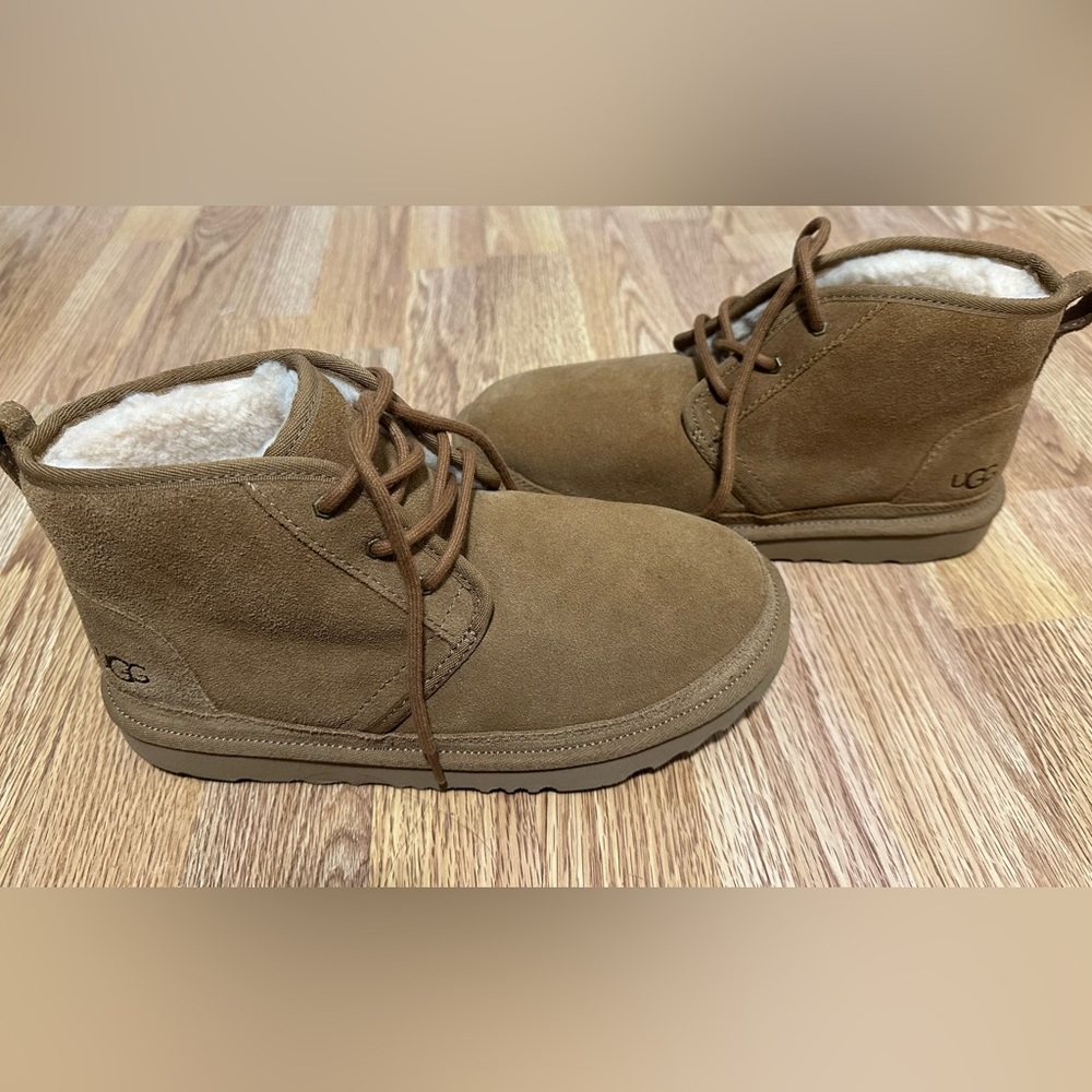 Mens size 6 UGGs Neumel Chukka Boot - Chestnut
